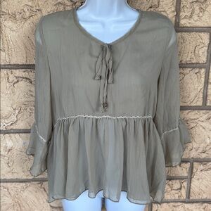Fans House Elegant Tan Blouse free Size once size fits all Boho Tunic Green